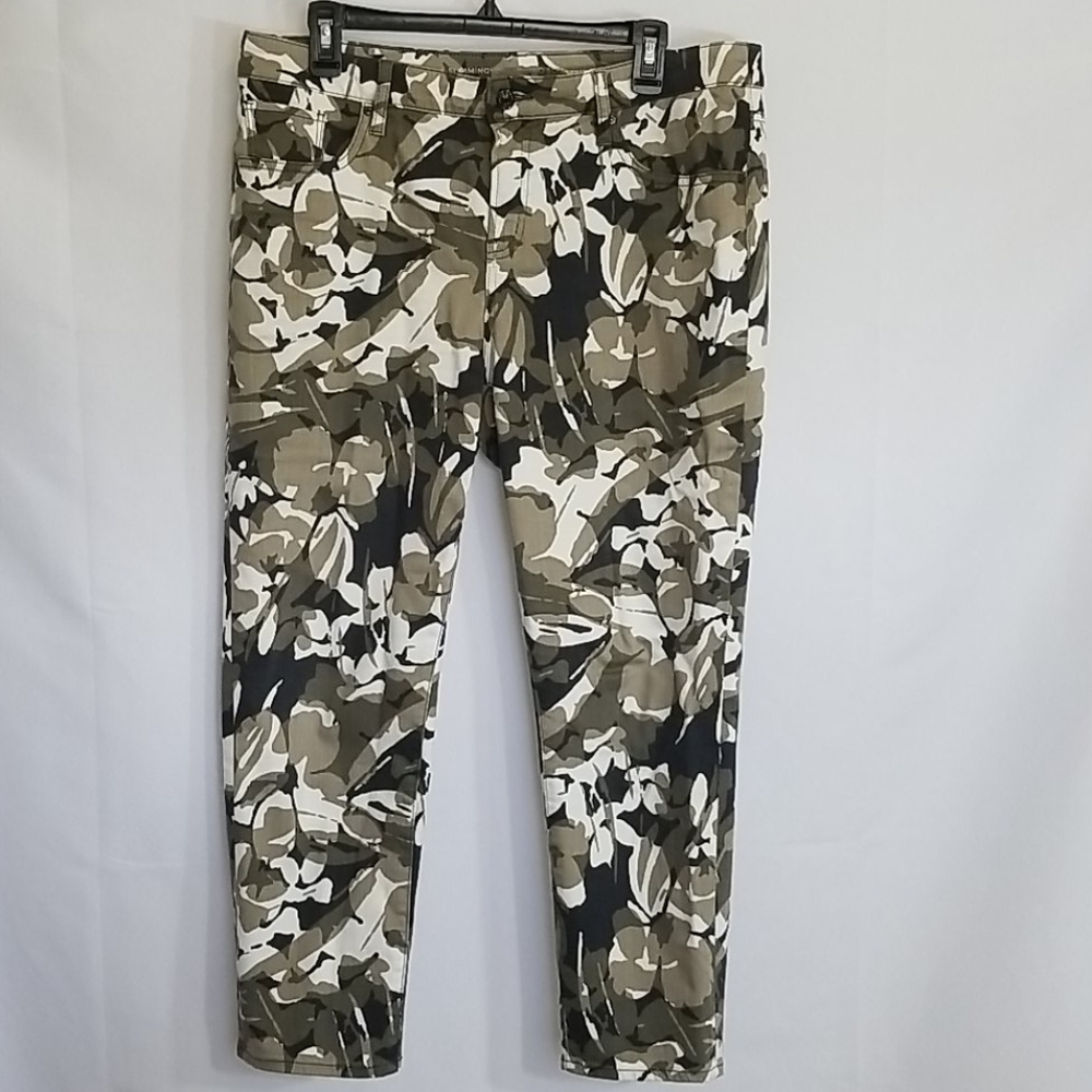 Petite, slim leg ankle pant by Chico's.